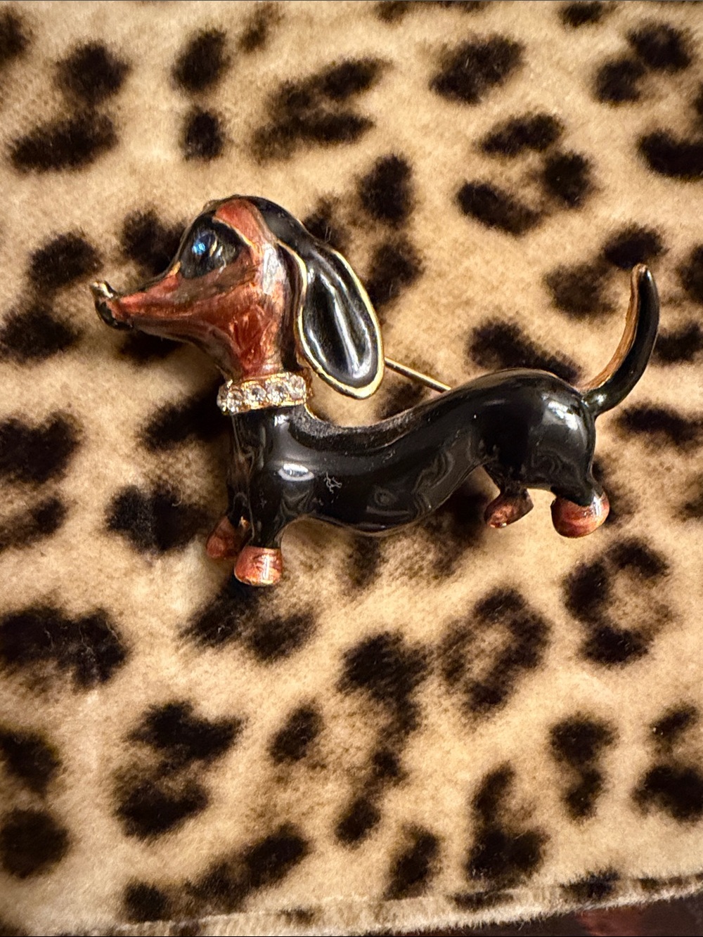 Vintage Dachshund Enamel Dog Brooch pin
